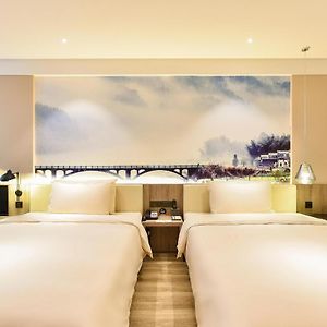Jimu Twin Room